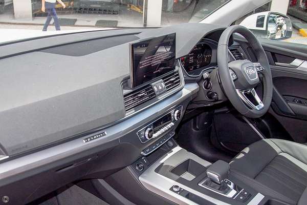 2023 Audi Q5 45 TFSI FY
