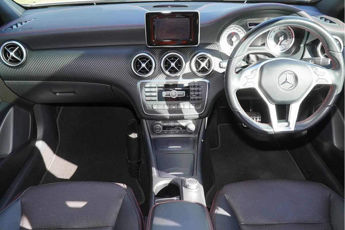 2015 Mercedes-Benz A-Class A200 W176