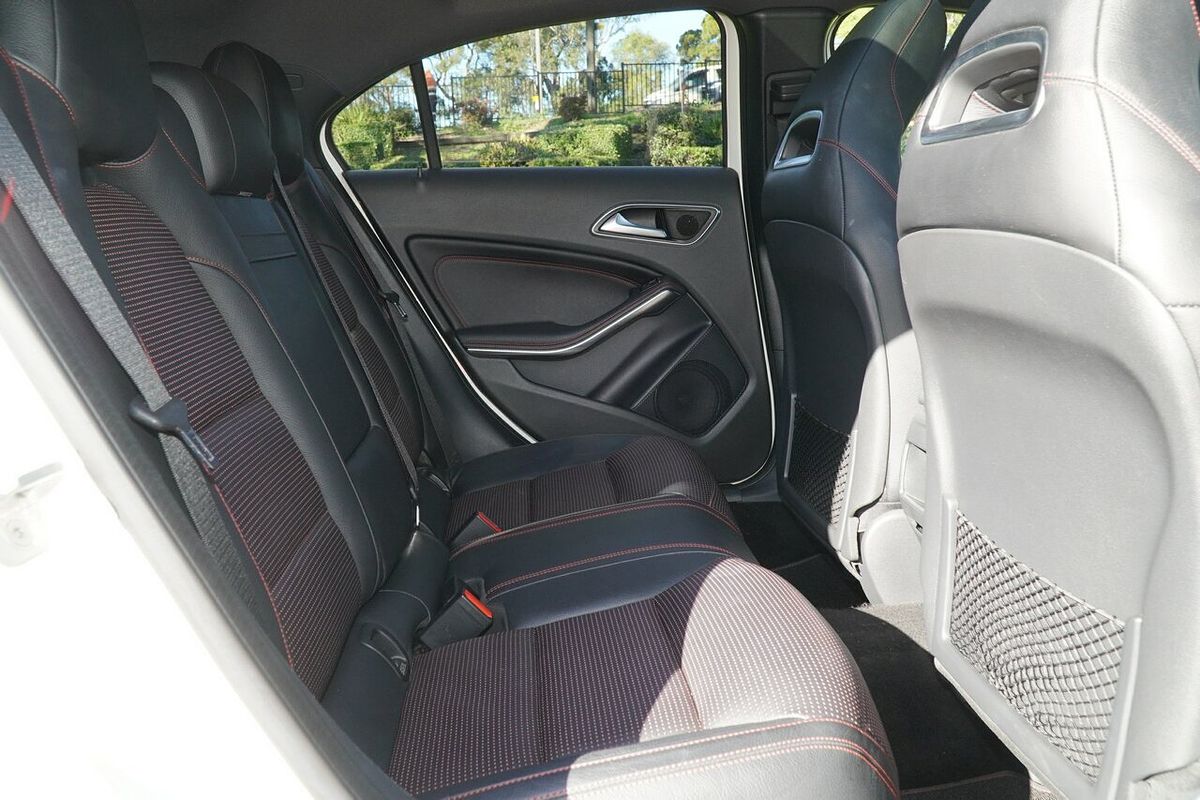 2015 Mercedes-Benz A-Class A200 W176