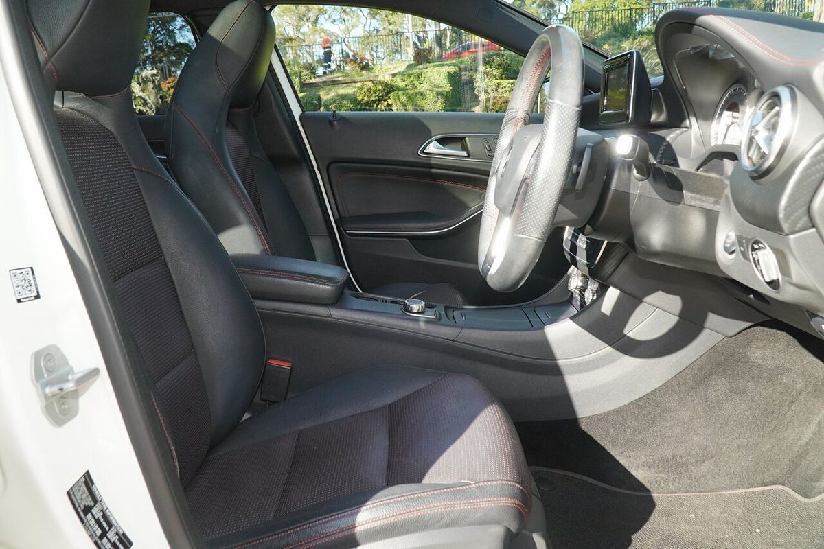 2015 Mercedes-Benz A-Class A200 W176