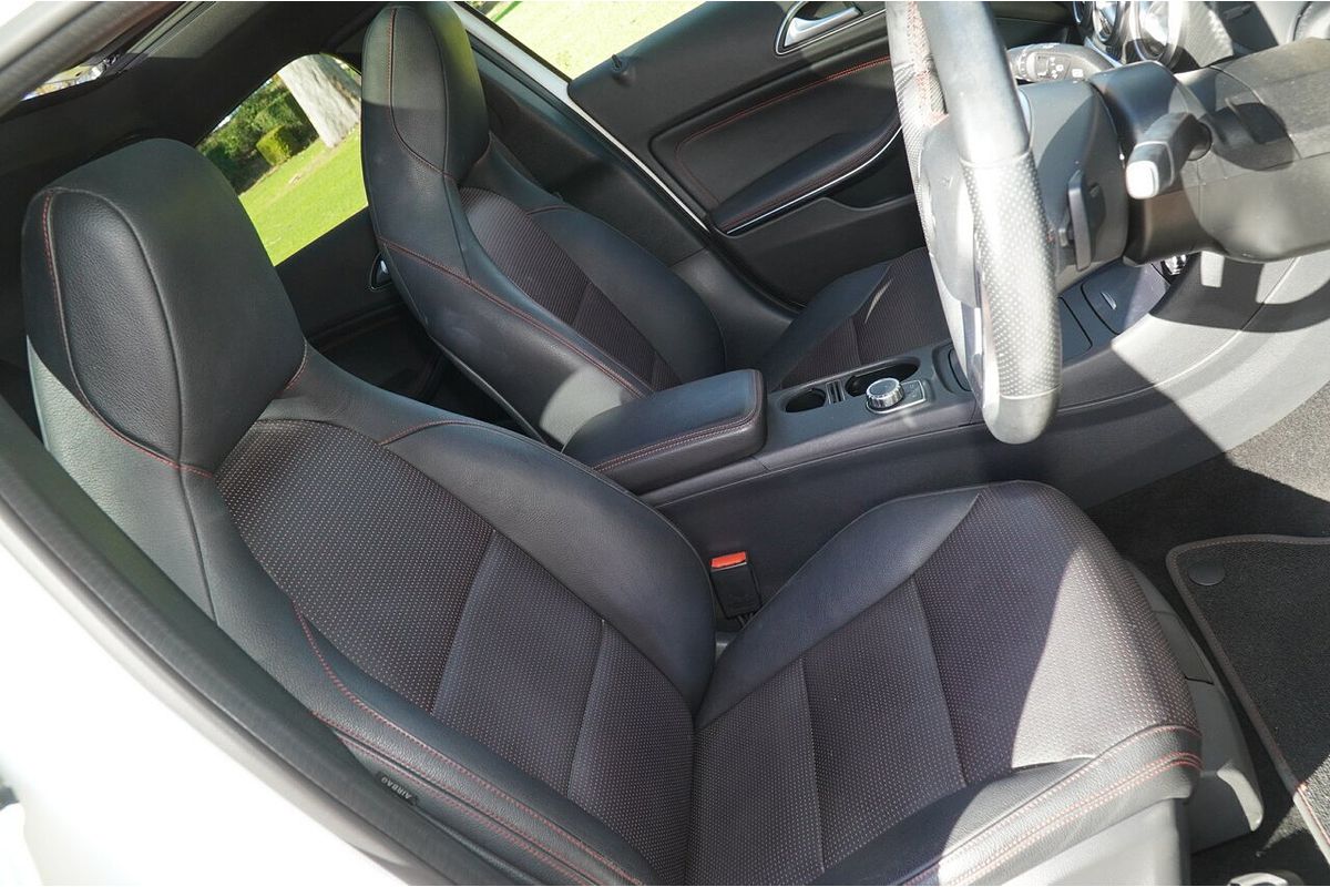 2015 Mercedes-Benz A-Class A200 W176