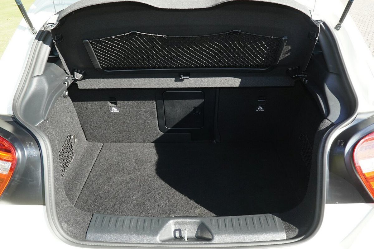 2015 Mercedes-Benz A-Class A200 W176