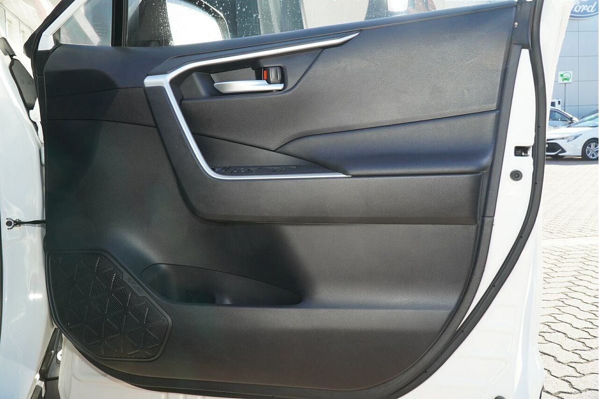 2020 Toyota RAV4 GXL MXAA52R