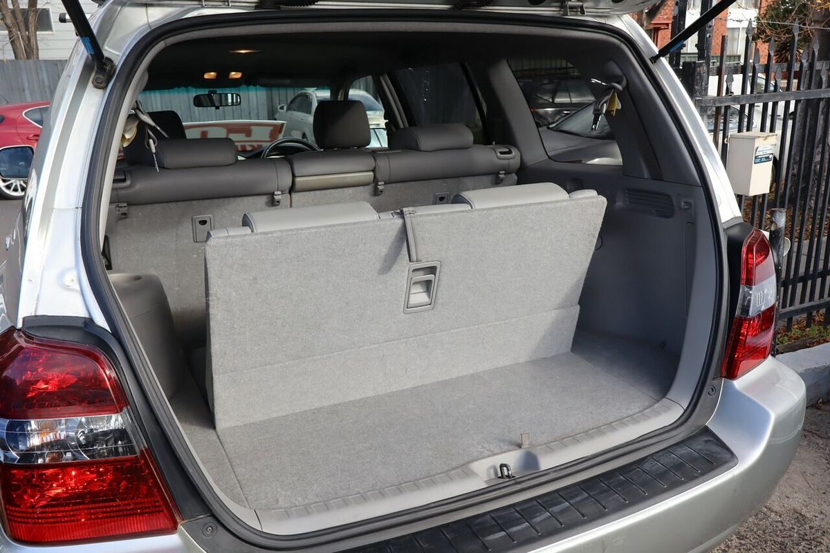 2006 Toyota Kluger CVX MCU28R