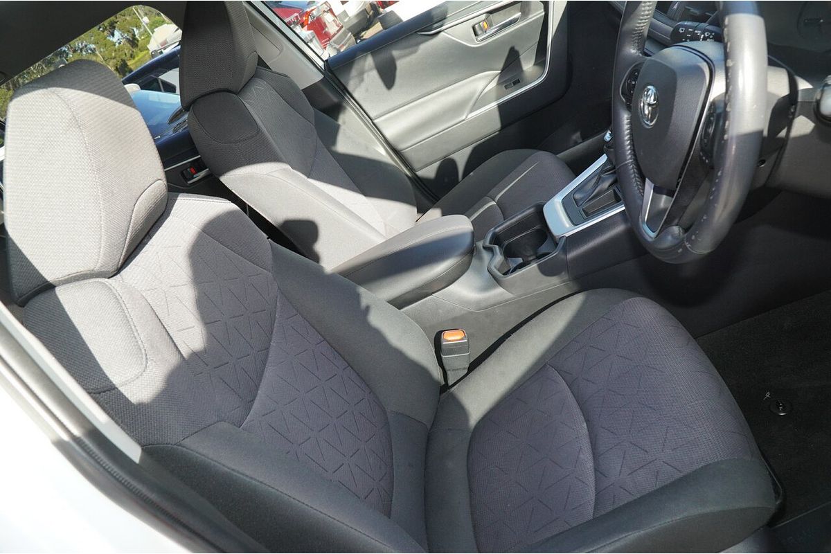 2020 Toyota RAV4 GXL MXAA52R