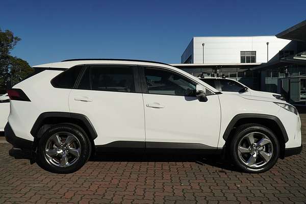 2020 Toyota RAV4 GXL MXAA52R