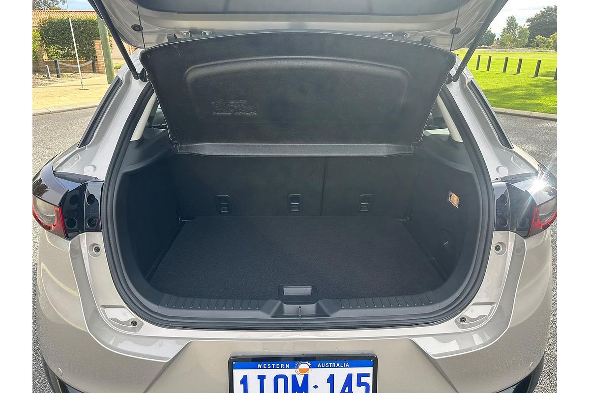 2025 Mazda CX-3 G20 Akari DK
