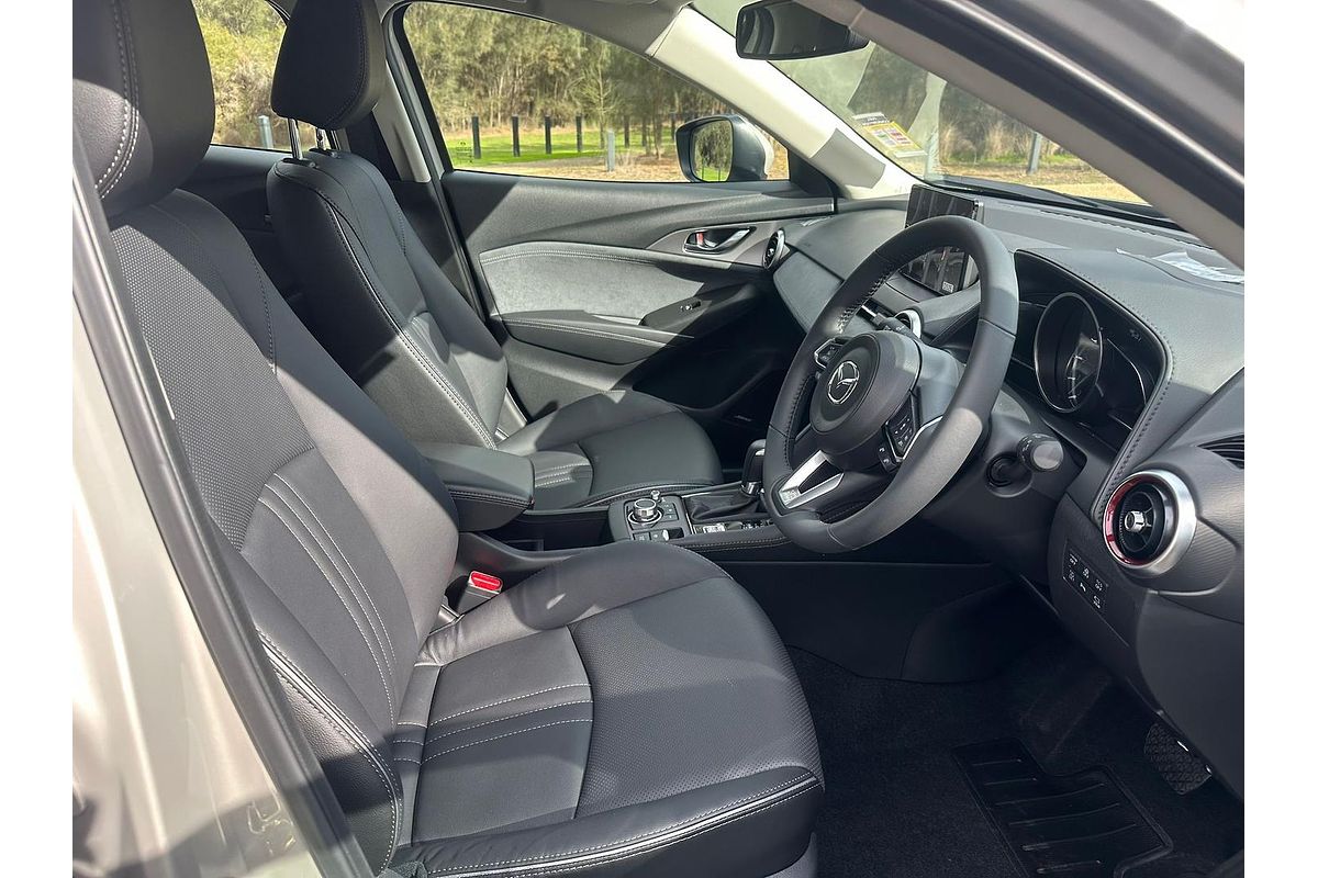 2025 Mazda CX-3 G20 Akari DK