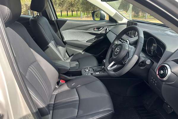 2025 Mazda CX-3 G20 Akari DK