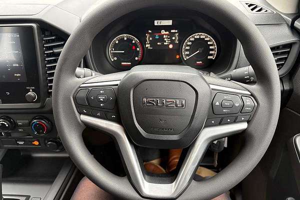 2025 Isuzu D-MAX SX 4X4