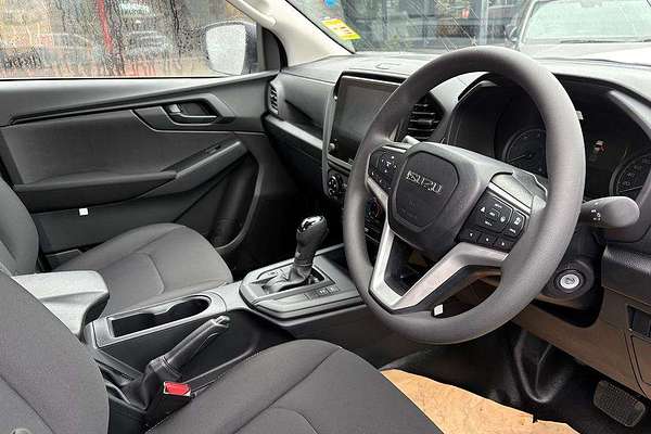 2025 Isuzu D-MAX SX 4X4