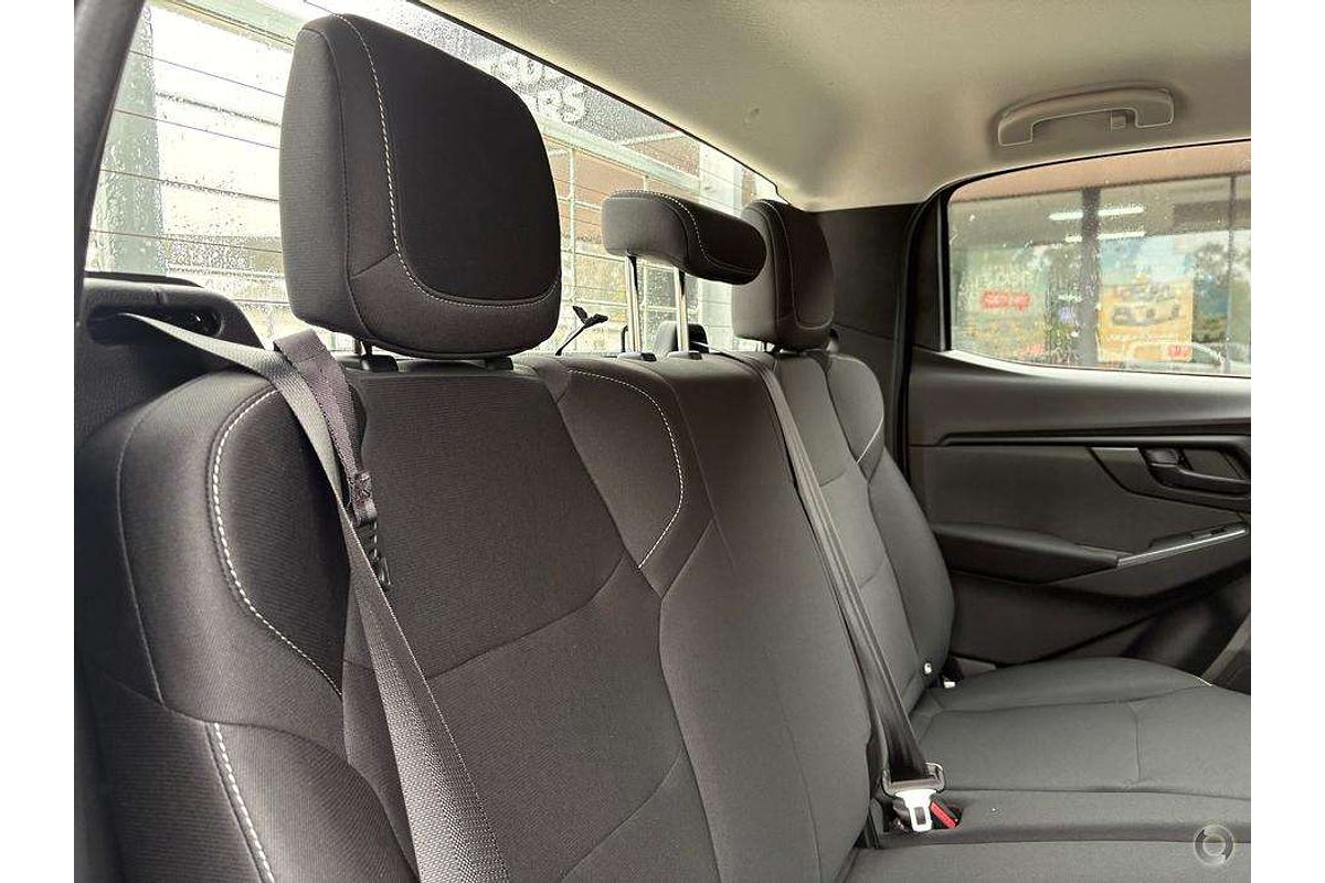 2025 Isuzu D-MAX SX 4X4