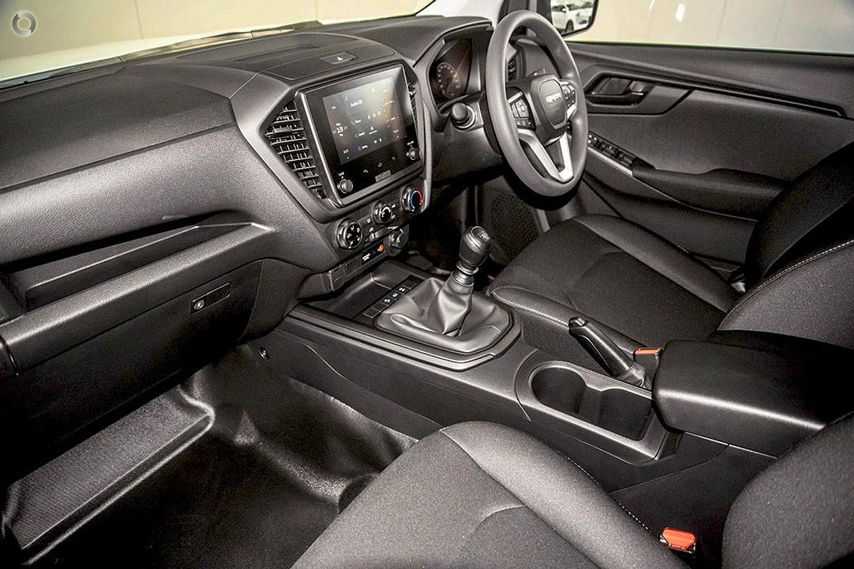 2025 Isuzu D-MAX SX 4X4