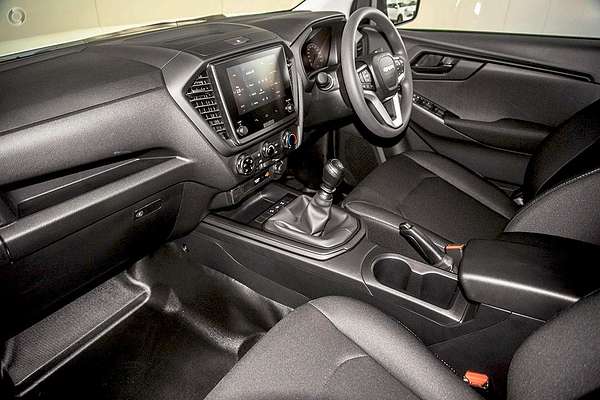 2025 Isuzu D-MAX SX 4X4