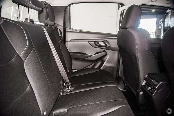 2025 Isuzu D-MAX SX 4X4