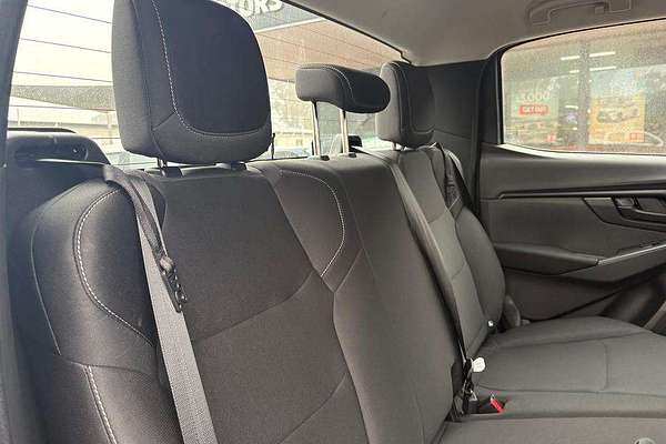 2025 Isuzu D-MAX SX 4X4