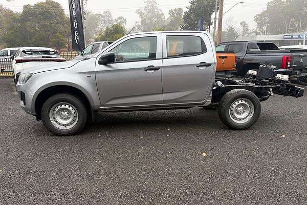 2025 Isuzu D-MAX SX 4X4