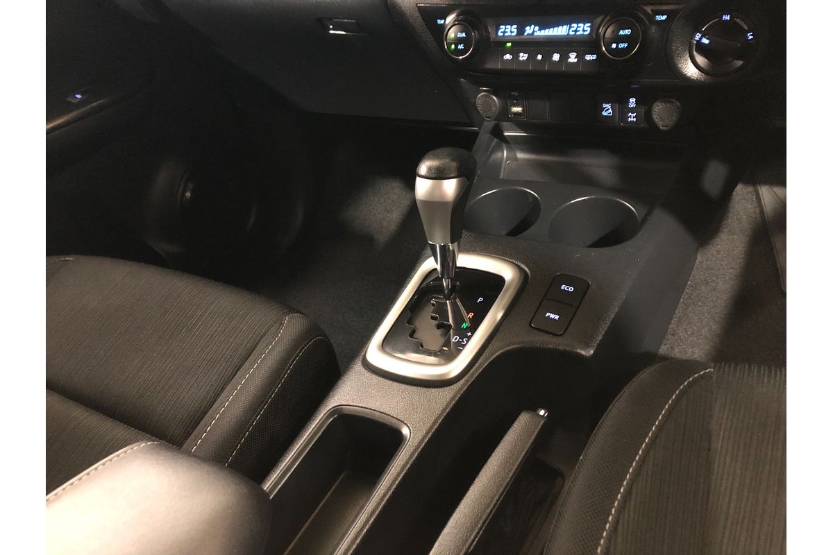 2022 Toyota Hilux SR5 GUN126R 4X4