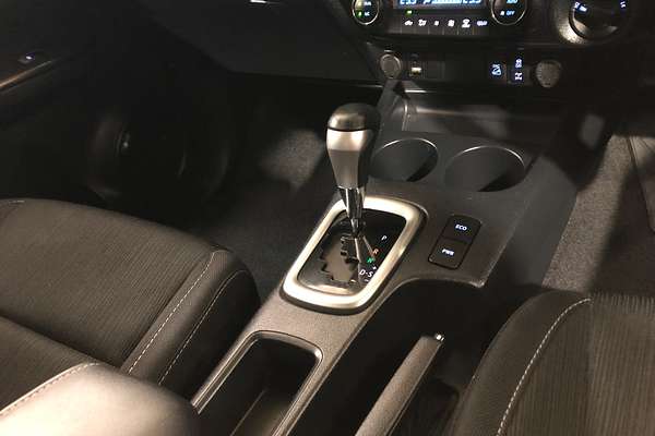 2022 Toyota Hilux SR5 GUN126R 4X4