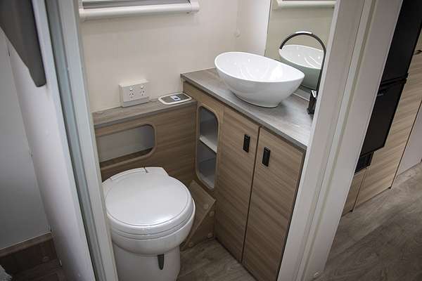 2025 Jayco DISCOVERY CARAVAN 22.68-3.OB.DY-MY25