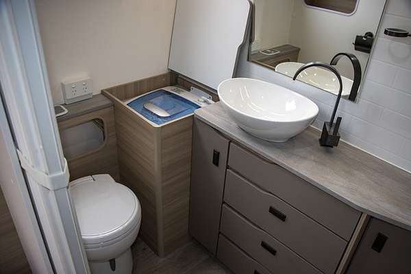 2025 Jayco DISCOVERY CARAVAN 21.66-3.OB.DY-MY25
