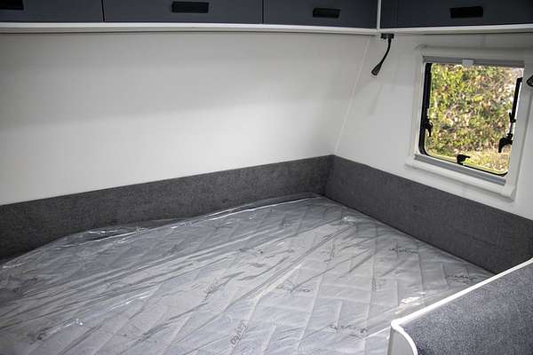 2025 Jayco STARCRAFT CARAVAN 19.61-3.BP.SC-MY25