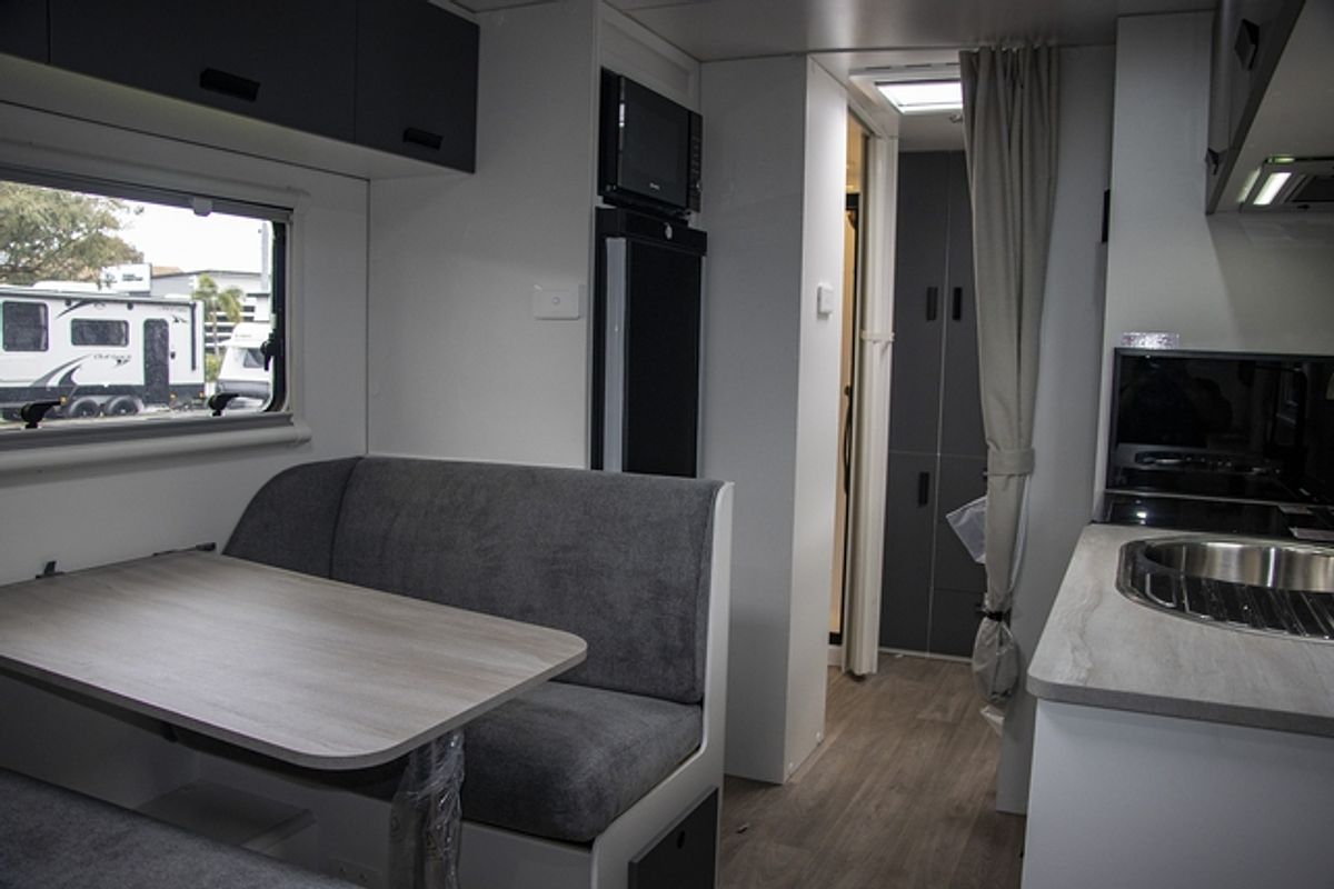 2025 Jayco STARCRAFT CARAVAN 19.61-3.BP.SC-MY25