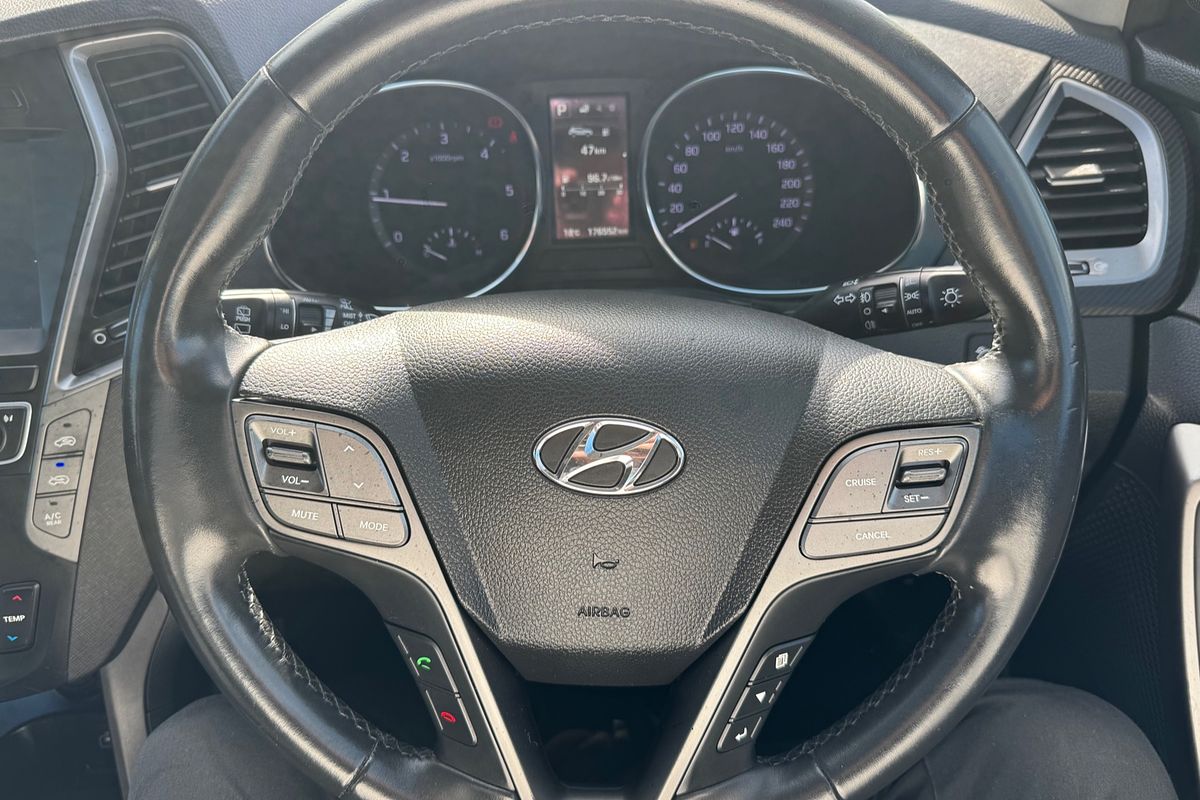2016 Hyundai Santa Fe Elite DM3 Series II