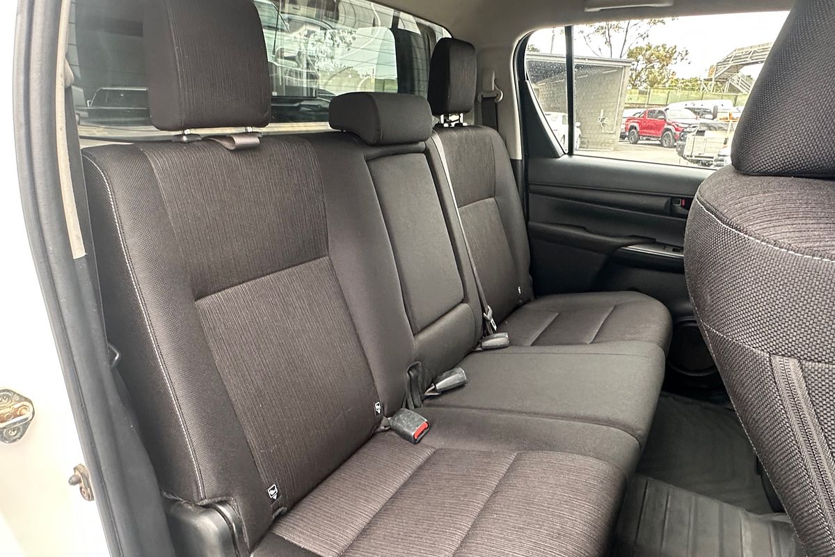2019 Toyota Hilux SR GUN126R 4X4