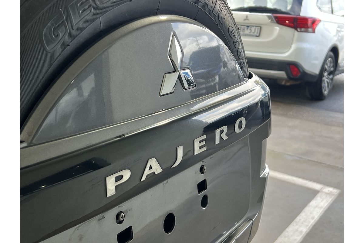 2014 Mitsubishi Pajero GLX-R NW