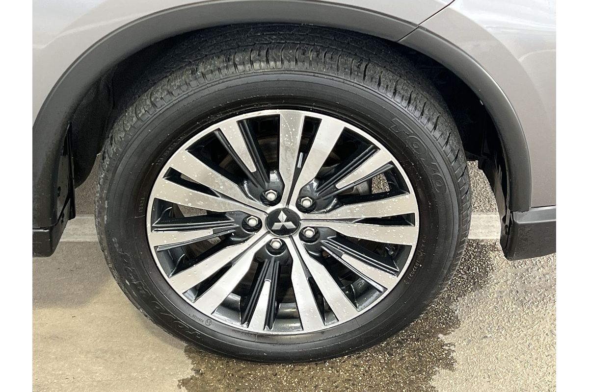 2021 Mitsubishi Outlander LS ZL