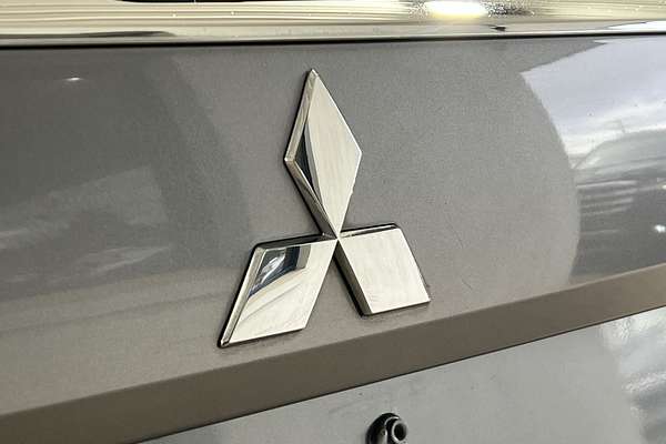 2021 Mitsubishi Outlander LS ZL