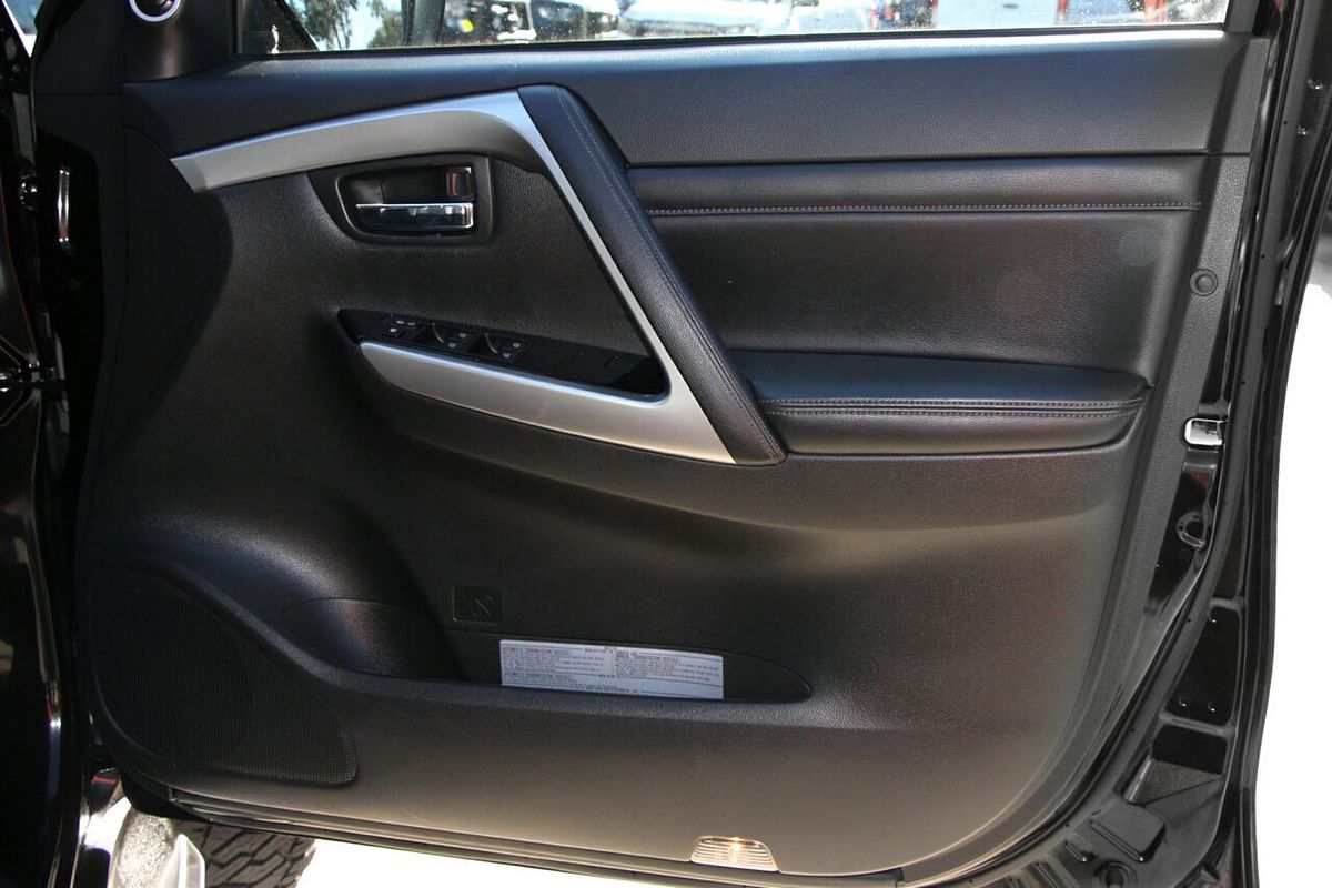 2022 Mitsubishi Pajero Sport GSR QF