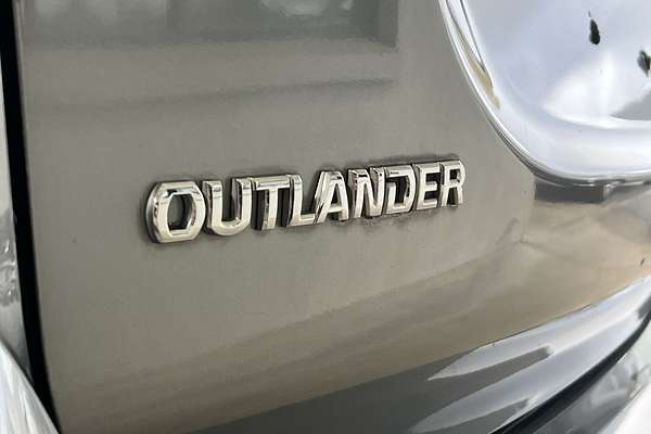 2021 Mitsubishi Outlander LS ZL