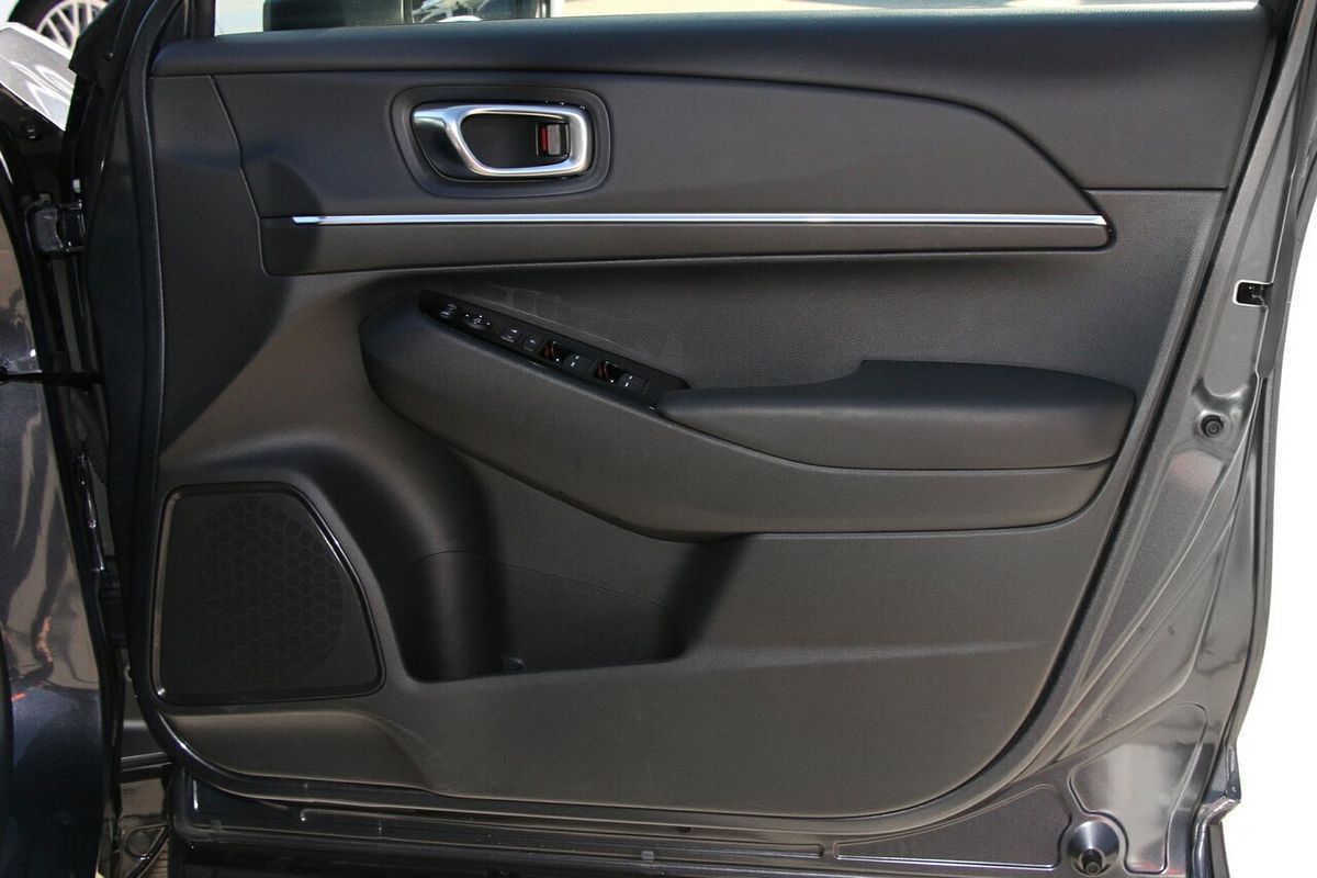 2023 Honda HR-V e:HEV L