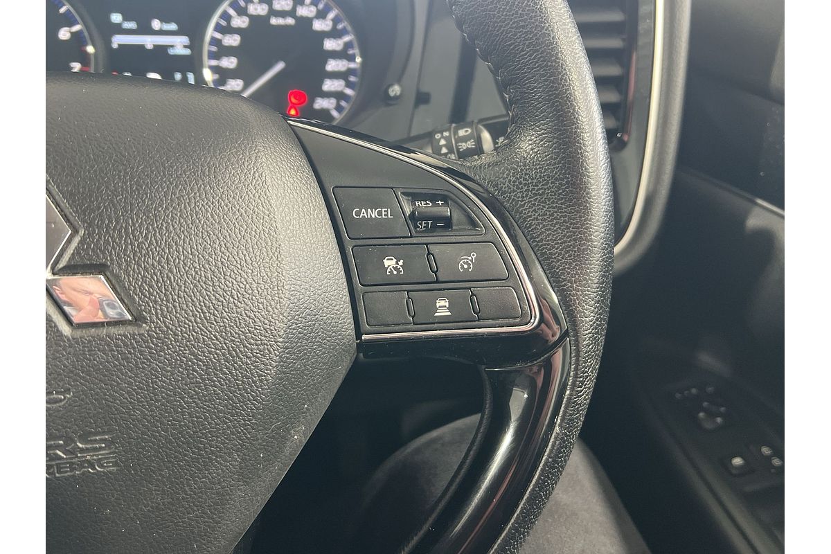 2021 Mitsubishi Outlander LS ZL