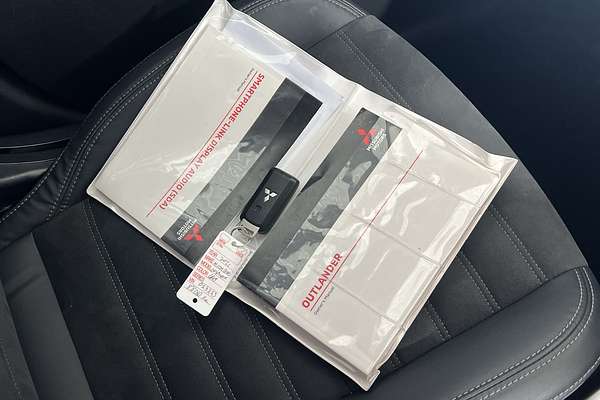 2021 Mitsubishi Outlander LS ZL