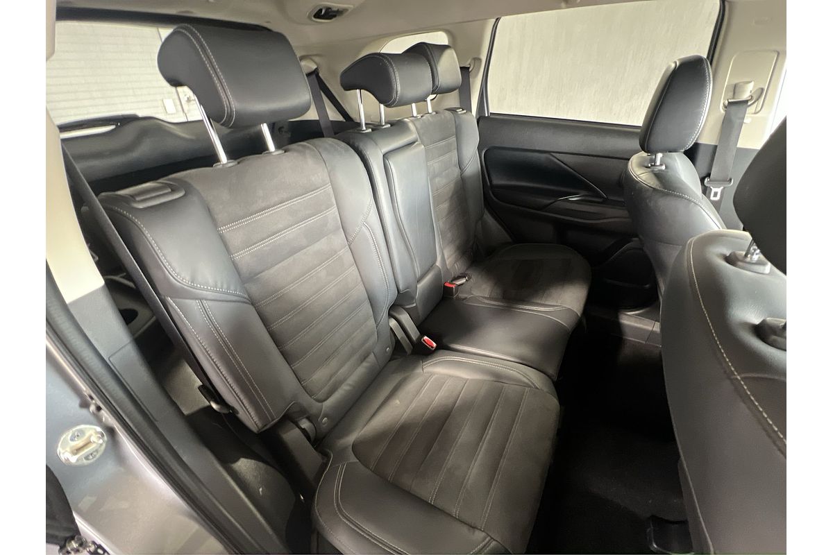2021 Mitsubishi Outlander LS ZL