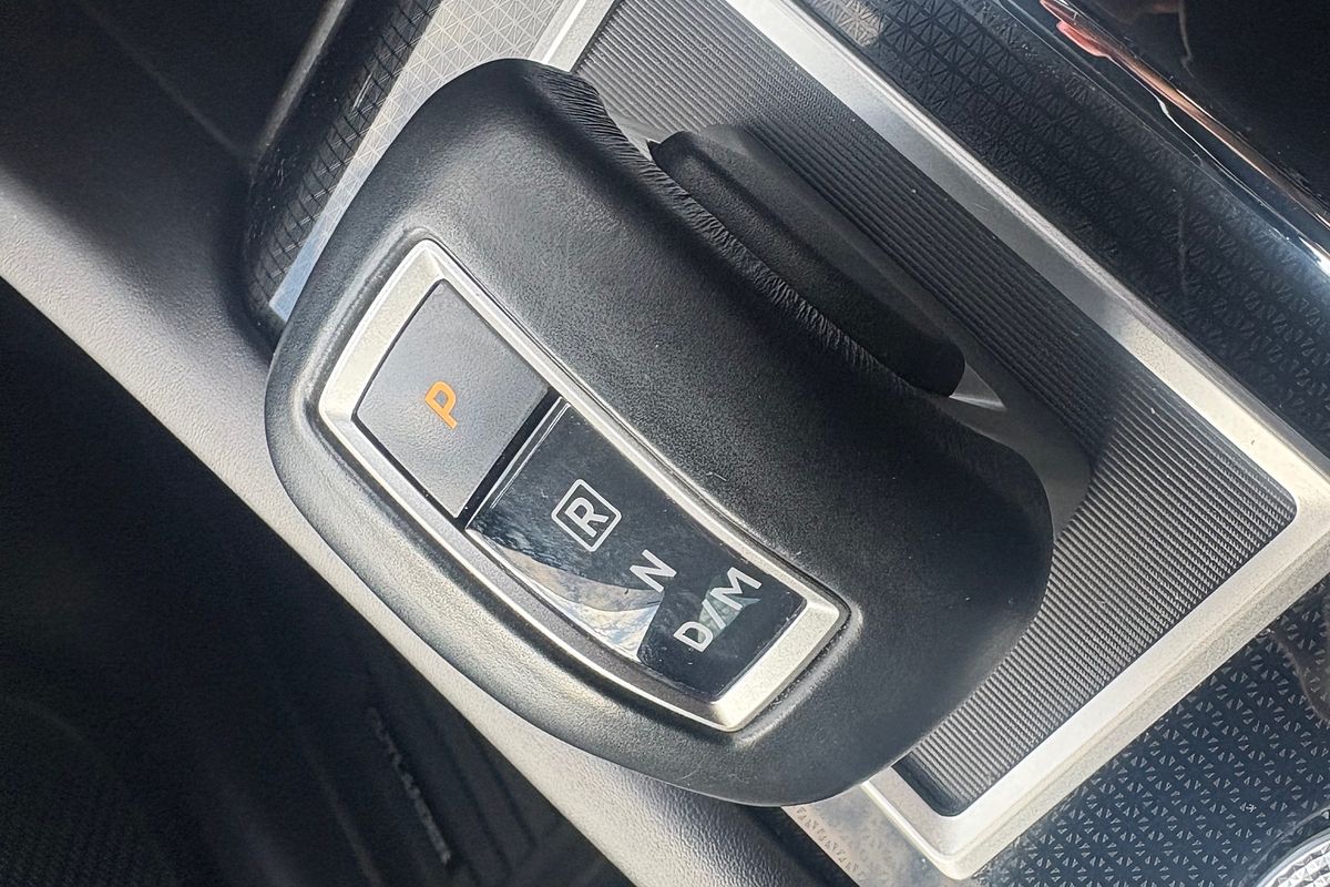 2023 Mitsubishi Outlander LS Black Edition ZM