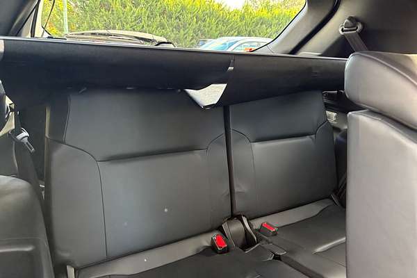 2023 Mitsubishi Outlander LS Black Edition ZM