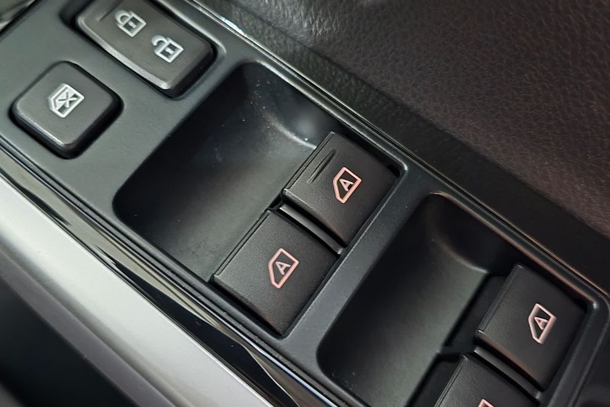 2023 Mitsubishi Pajero Sport Exceed QF