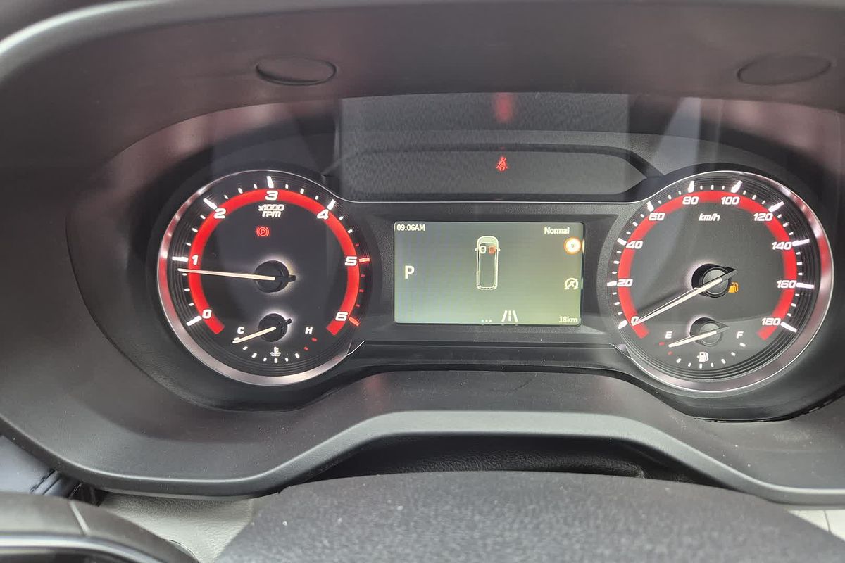 2025 LDV Deliver 7 SWB