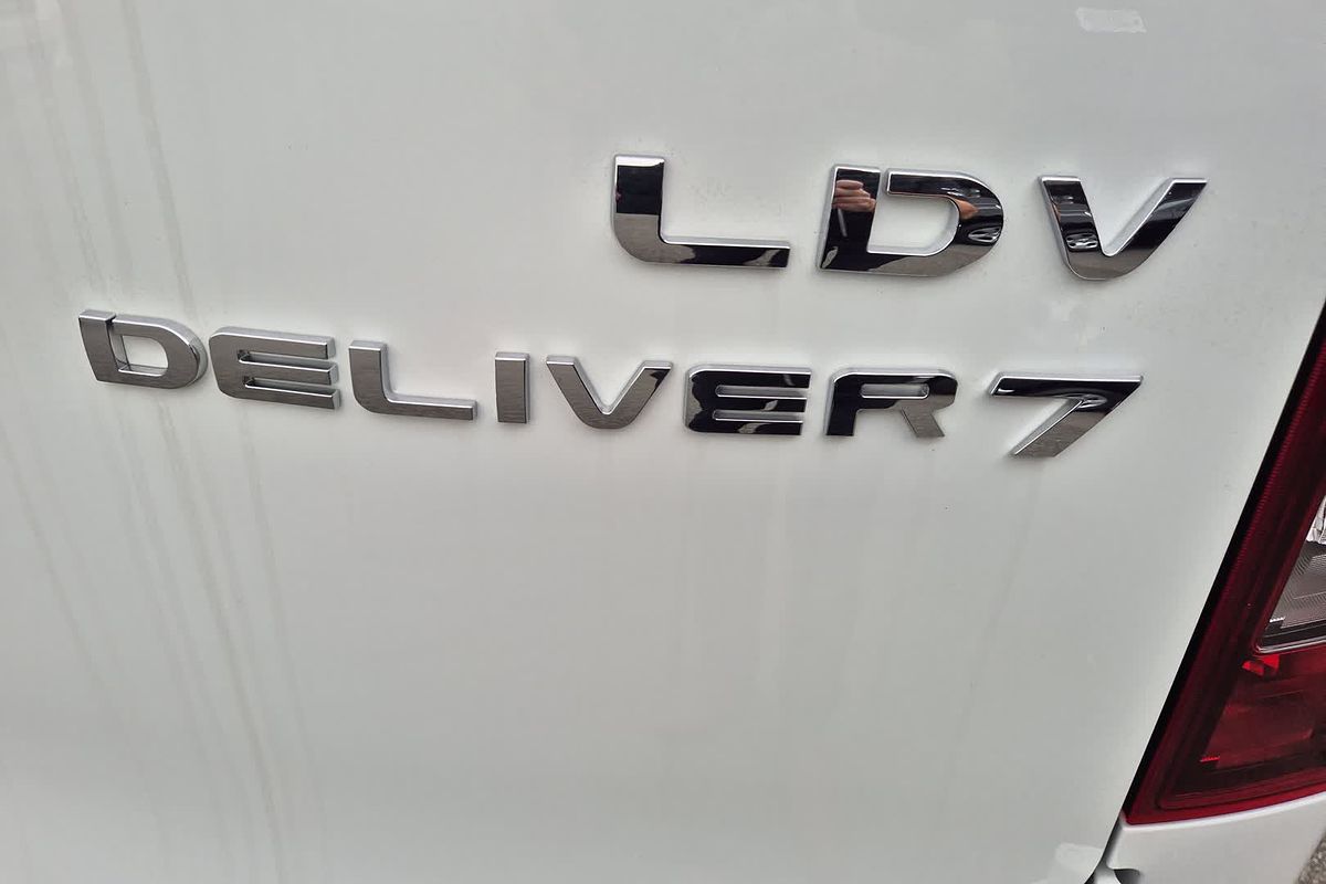 2025 LDV Deliver 7 SWB