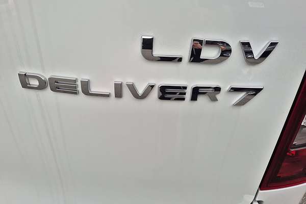 2025 LDV Deliver 7 SWB
