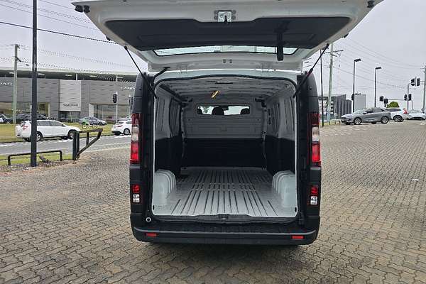 2023 Renault Trafic Pro X82 SWB