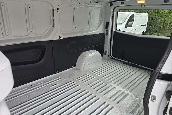 2023 Renault Trafic Pro X82 SWB