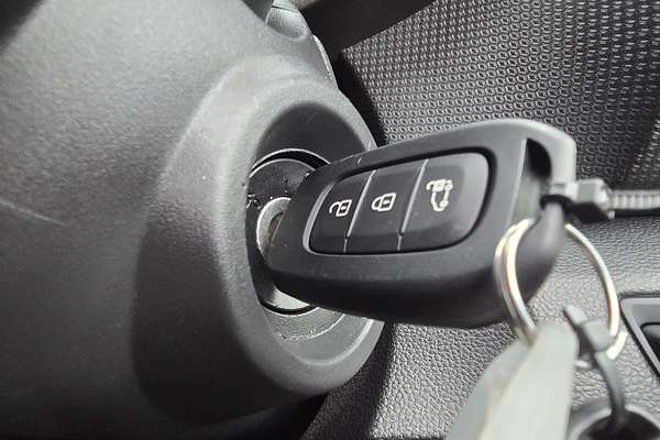 2023 Renault Trafic Pro X82 SWB