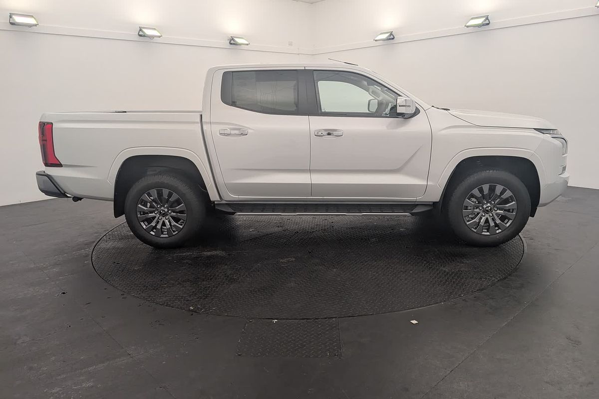 2025 Mitsubishi Triton GLS MV 4X4