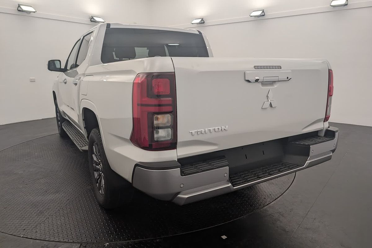 2025 Mitsubishi Triton GLS MV 4X4
