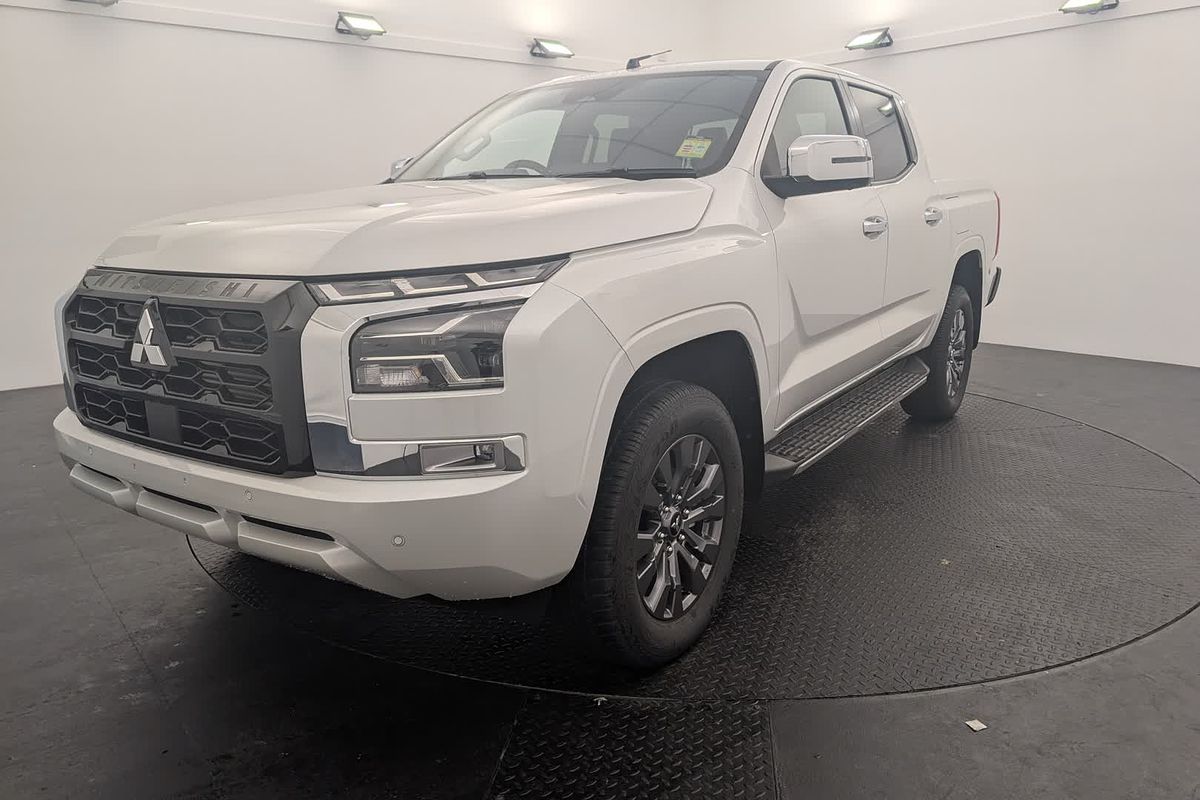 2025 Mitsubishi Triton GLS MV 4X4